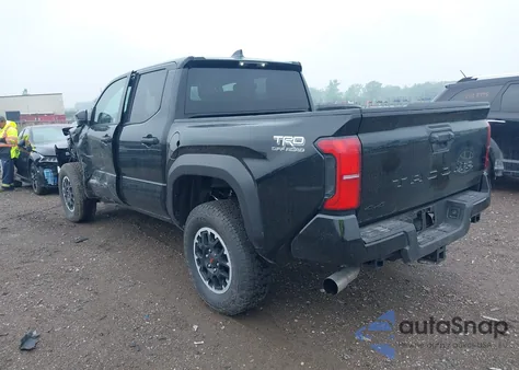 2025 Toyota Tacoma Trd Off Road 4Wd z USA, uszkodzony, nr VIN 3TMLB5JN7SM131683